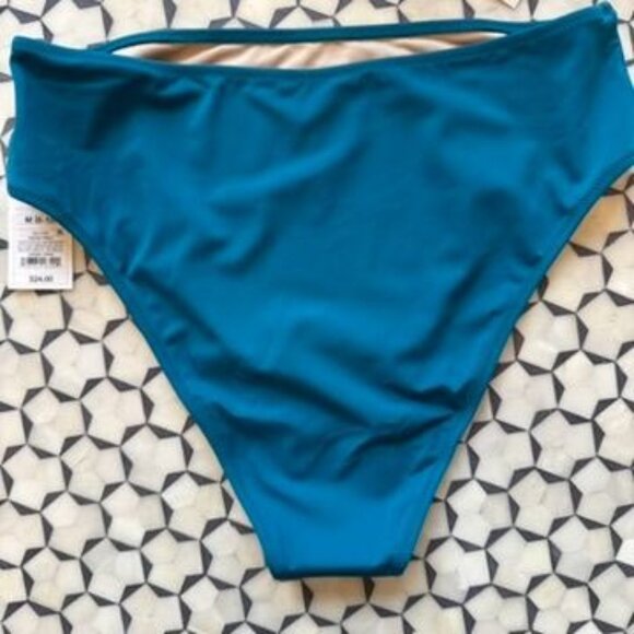 Shade & Shore Bikini Set – 36C Top / Medium Bottom – NWT - Picture 3 of 10